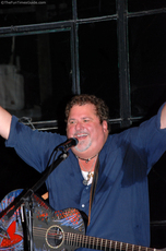 bob-dipiero-listening-room-cafe-nashville.jpg