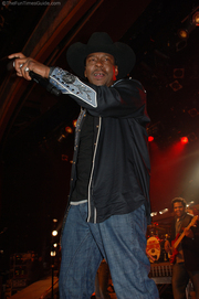 bobby-brown-wildhorse-saloon-gone-country.jpg