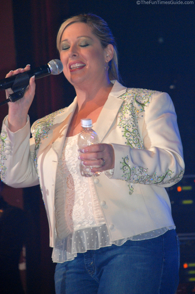 carnie-wilson-wildhorse-saloon-nashville.jpg