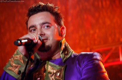 chris-kirkpatrick-singing-gone-country.jpg