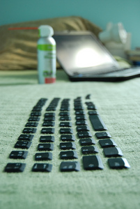 cleaning-computer-keyboard-by-Bah_Humbug.jpg