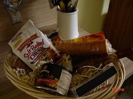 food-gift-basket-by-knitgirl63.jpg