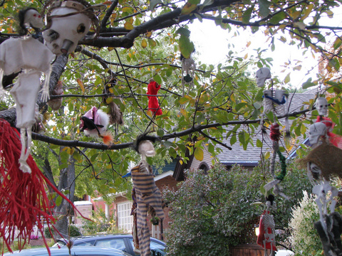 halloween-tree-by-Tarable1.jpg