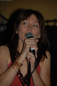 lariwhite-singing.jpg