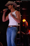 lorenzo-lamas-wildhorse-saloon-nashville.jpg