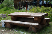 novel-picnic-table-made-of-logs.jpg