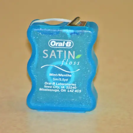 http://thefuntimesguide.com/images/blogs/oral_b_satin_dental_floss.jpg