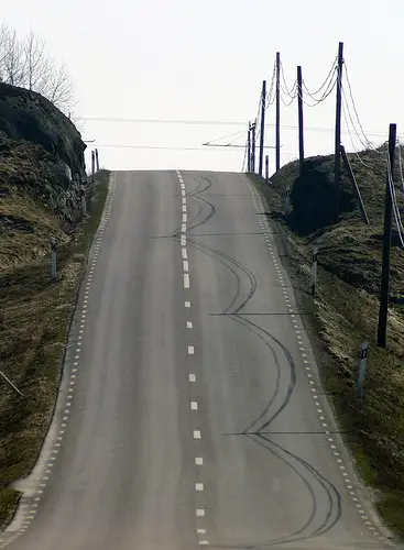 http://thefuntimesguide.com/images/blogs/steep-hill-to-bike-up-by-steffe.jpg