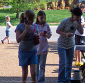 teenagers-buying-cell-phones-at-yard-sales.jpg