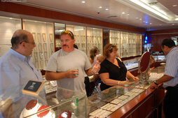terry-and-rhonda-jewelry-shopping-aruba.jpg