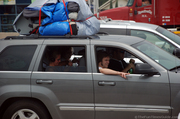 tourists-entering-canada.jpg