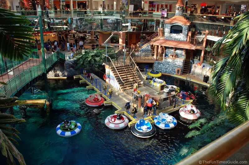 A Look Inside The 2 Largest Malls On Earth The Travel Hacks Guide