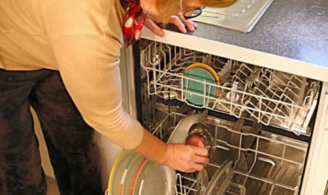 This DIY dishwasher repair wasn't as hard as I thought it would be! Here's how to fix a dishwasher that won't drain.
