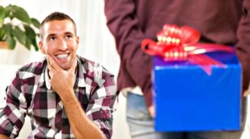 Mens Fashion Gifts: 10 Great Gifts For Men With A Sense Of Style