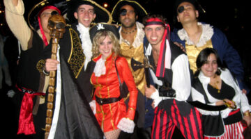 250+ Halloween Group Costume Ideas – Themed Halloween Costumes For Groups Of Friends & Families Of All Sizes