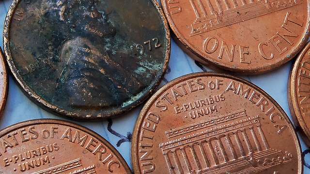 Pre-1982 Lincoln Memorial pennies are old coins that contain copper. They can still be found in pocket change today. photo by dno1967b on Flickr Pre-1982 Lincoln Memorial pennies are old coins that contain copper. They can still be found in pocket change today.