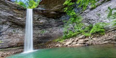 My Tips For Hiking Ozone Falls, Getting The Best View Of The Waterfall, Picnicking, And Swimming There With Kids & Dogs