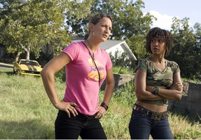 zoe-bell-and-tracie-thoms-from-grindhouse-movie.jpg